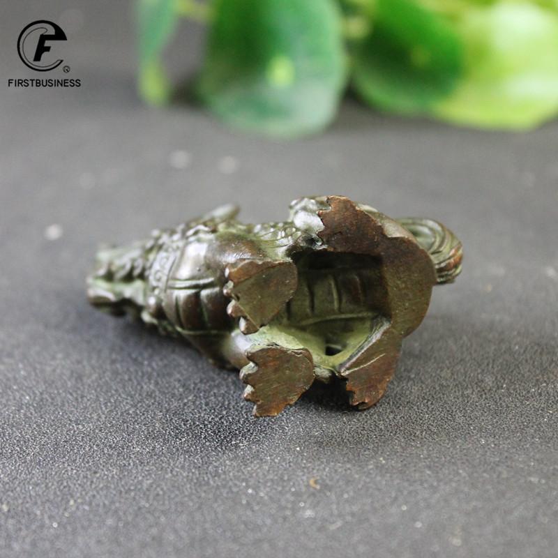 Antique Bronze Chinese Beast Qi Lin Desktop Ornaments Ancient Copper Animal Lucky Kirin Miniature Figurines Tea Pets Home Decors