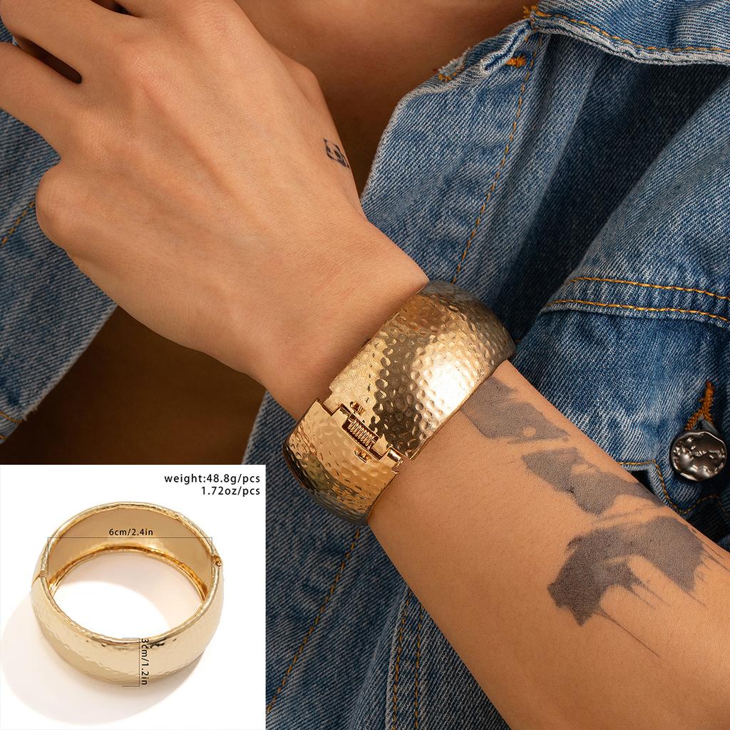 Metal Bracelet for Men Hip Hop Fashion Personality Smooth Spring Open Bracelet Irregular Men's Jewelry