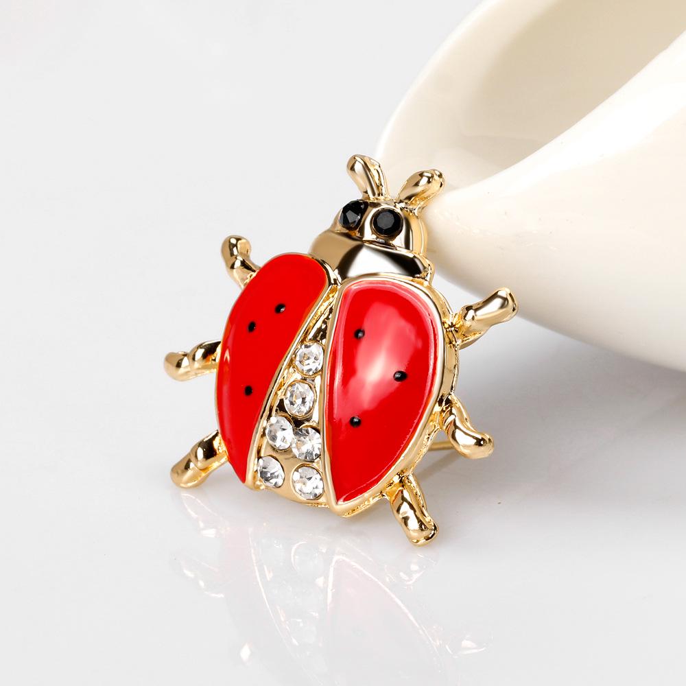 Women Girls Teen Refined Brooches Ladybug Modelling Dazzling Rhinestone Hat Dress Breastpin for Wedding Birthday Gift