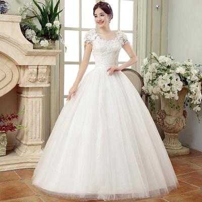Abito da sposa floreale taglie forti monospalla primavera 2025 con design snellente