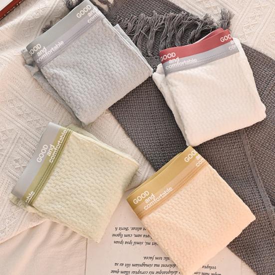 Herren-Boxershorts, mittelhoher Bund, elastischer Bund, Buchstabendruck, U-konvexe Shorts, atmungsaktiv, glatte Linien