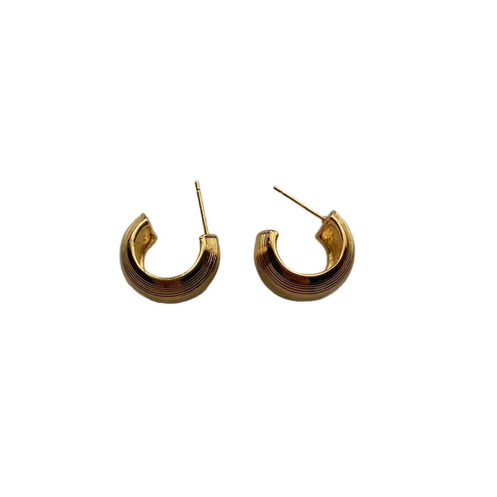 Classic Simple C-shaped Earrings Three-dimensional Low-key Exquisite Earrings Personalized Advanced