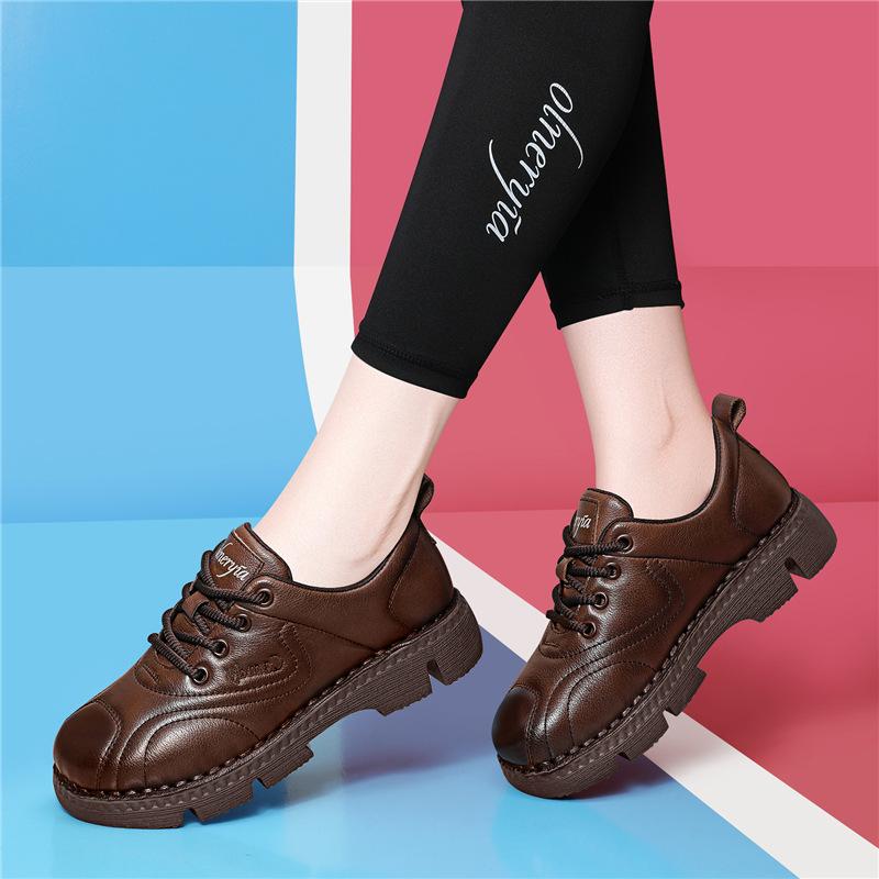 (Broken size does not make up) The first layer of cowhide women's casual shoes autumn soft-soled mother sports round head lace-up single shoes