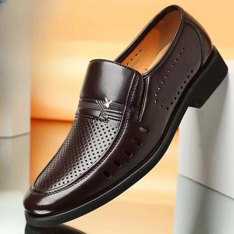 Herren vielseitige koreanische Version Frühling und Sommer neue Lederschuhe Britische Mode trendige Herrenschuhe Businessschuhe hohler Fuß Freizeitschuhe