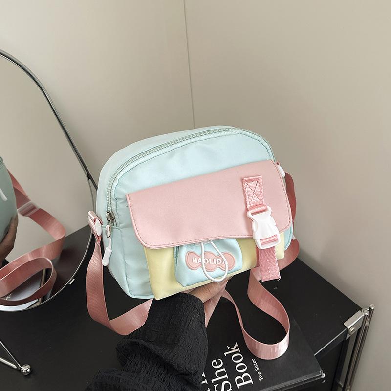 Internet celebrity fashion small bag 2025 new trendy Japanese small fresh student messenger bag cute boy and girl small bag