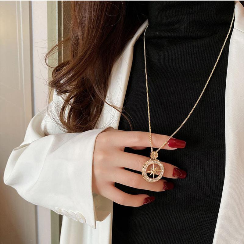 Women Necklace Exquisite Flash Diamond Eight Awn Star Pendant Necklace Sweater Chain Jewelry