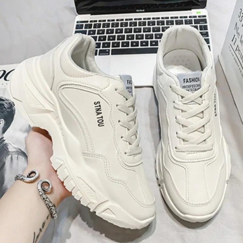 Мужская обувь Новые кроссовки на платформе для бега Модная вулканизированная обувь Белая — фото 8