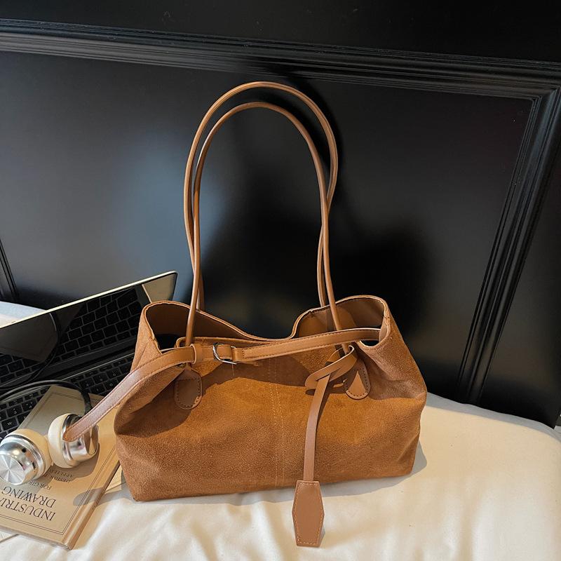 

Niche minimalist high-end sense retro fashion tote bag women s new large-capacity handbag shoulder armpit bag коричневый