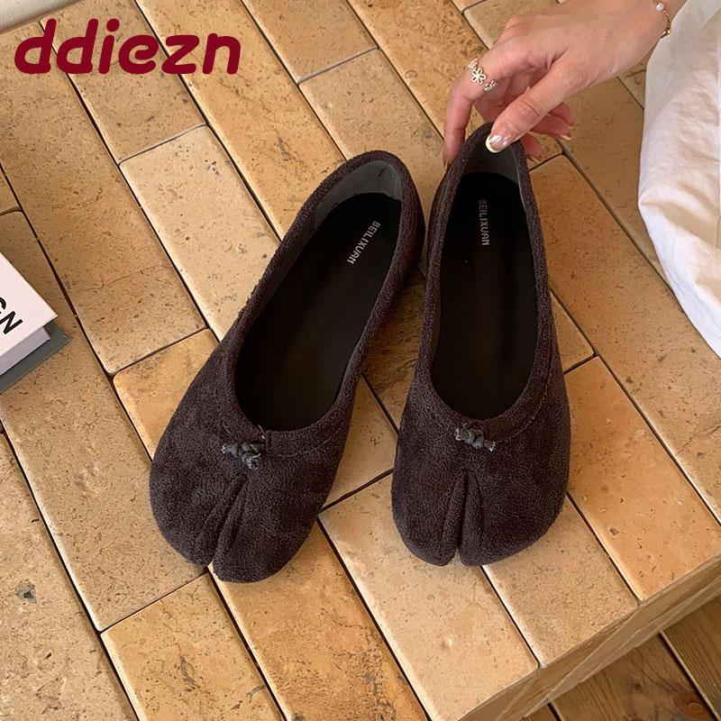 Fashion Strange Toe Fashion Flock Women Flats With Shoes Casual Female Soft Shallow Footwear Slip On Ladies Flats Shoes