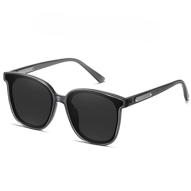 

Женские солнцезащитные очки Gm Солнцезащитные очки Женская мода Ретро Интернет-уличные очки знаменитостей Квадратное поляризационное зеркало для водителя.