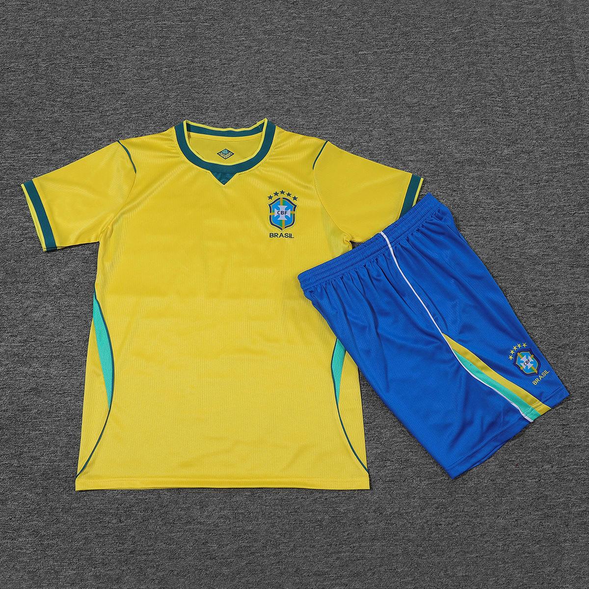 2026 World Cup football jersey set men s Brazil Brazil short-sleeved home and away jersey wholesale cross-border print Children s size 16