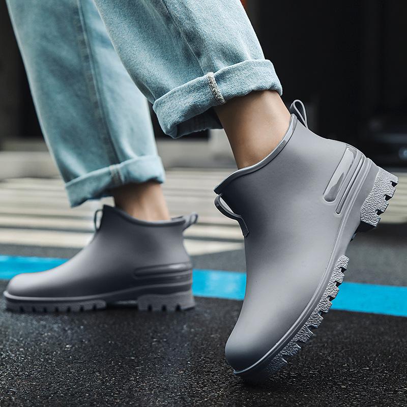 Fashion Men's Rain Boots Waterproof Boots Fishing Casual Camping Rubber Shoes Fashion Couple Short Boots Outdoor Non-slip Water Shoes