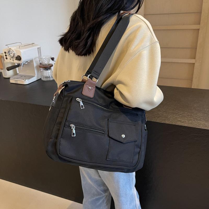 

2024 новая женская сумка-тоут для поездок на работу, вместительная сумка через плечо для поездок на работу, модная большая сумка, универсальная чёрный