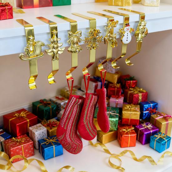7Pcs/Set Christmas Stocking Hooks Mantel Xmas Stocking Holder Festive Stocking Hangers for Hanging
