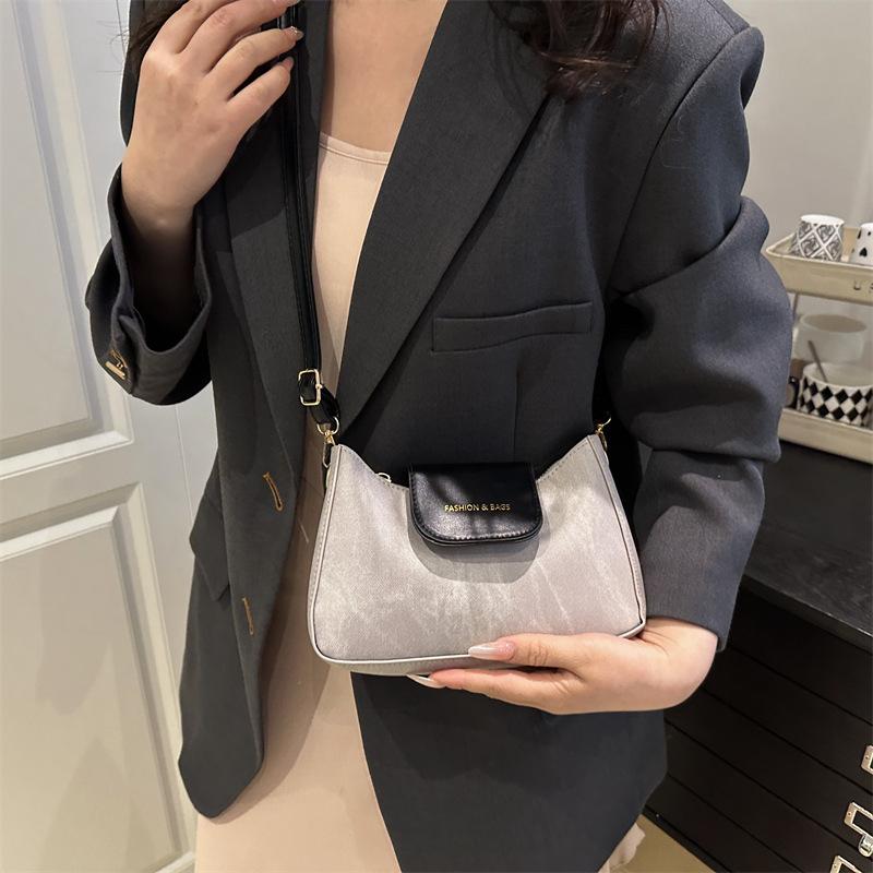 This Year's Popular New Fashion Trend Women's Bags Casual Messenger Armpit Bags Commuter Shoulder Women's Bags Small Square Bags