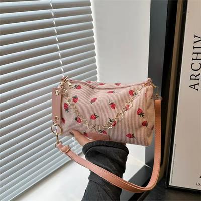 Retro Klassische Damen Schultertaschen Erdbeer-Print Damen Umhängetaschen Cord Ins Style Süße Achseltasche Mädchen Handtaschen