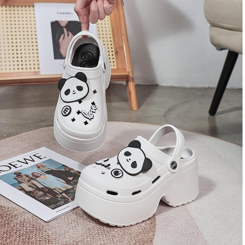 Women's Casual EVA Sandals for Spring Summer Fashionable Outer Wear Slippers Anti-Slippery Feature Soft Home Bubble Slippers