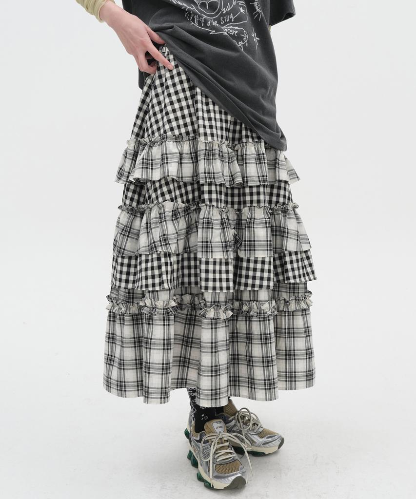 Taibseobiseu Voluminous Check Tier Skirt [Black]