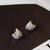 Exquisite Claw Stud Earrings for Women Silver Color Sparkling Cubic Zirconia Luxury Trendy Female Accessories Hot Jewelry