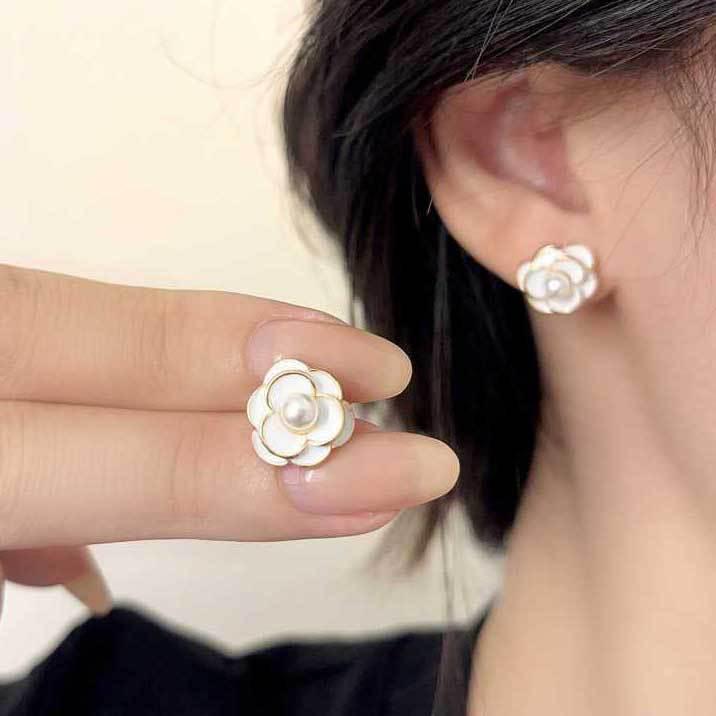 Koreanischer Stil Nicht-Piercing Ohrclip mit langem Quaste, Perlmutt Schmetterlings Design für Damen - High-End, Coole Mode.