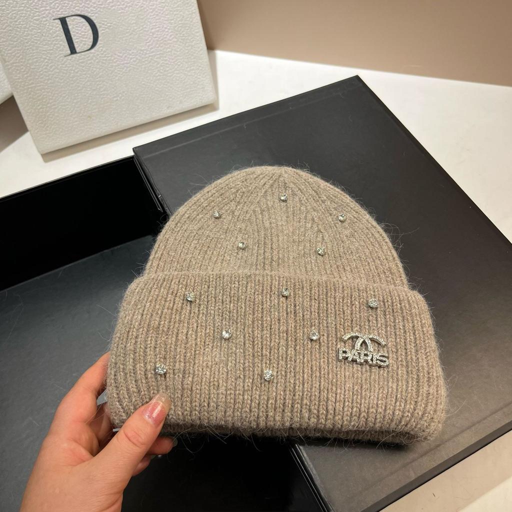 Rabbit Hair Small Fragrant Wind Full Diamond Knitted Hat Winter Paris Light Luxury Niche Warm Versatile Wool Ear Protection Hat Women