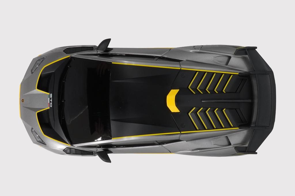Happinet Lamborghini Huracan STO 1/14 R/C