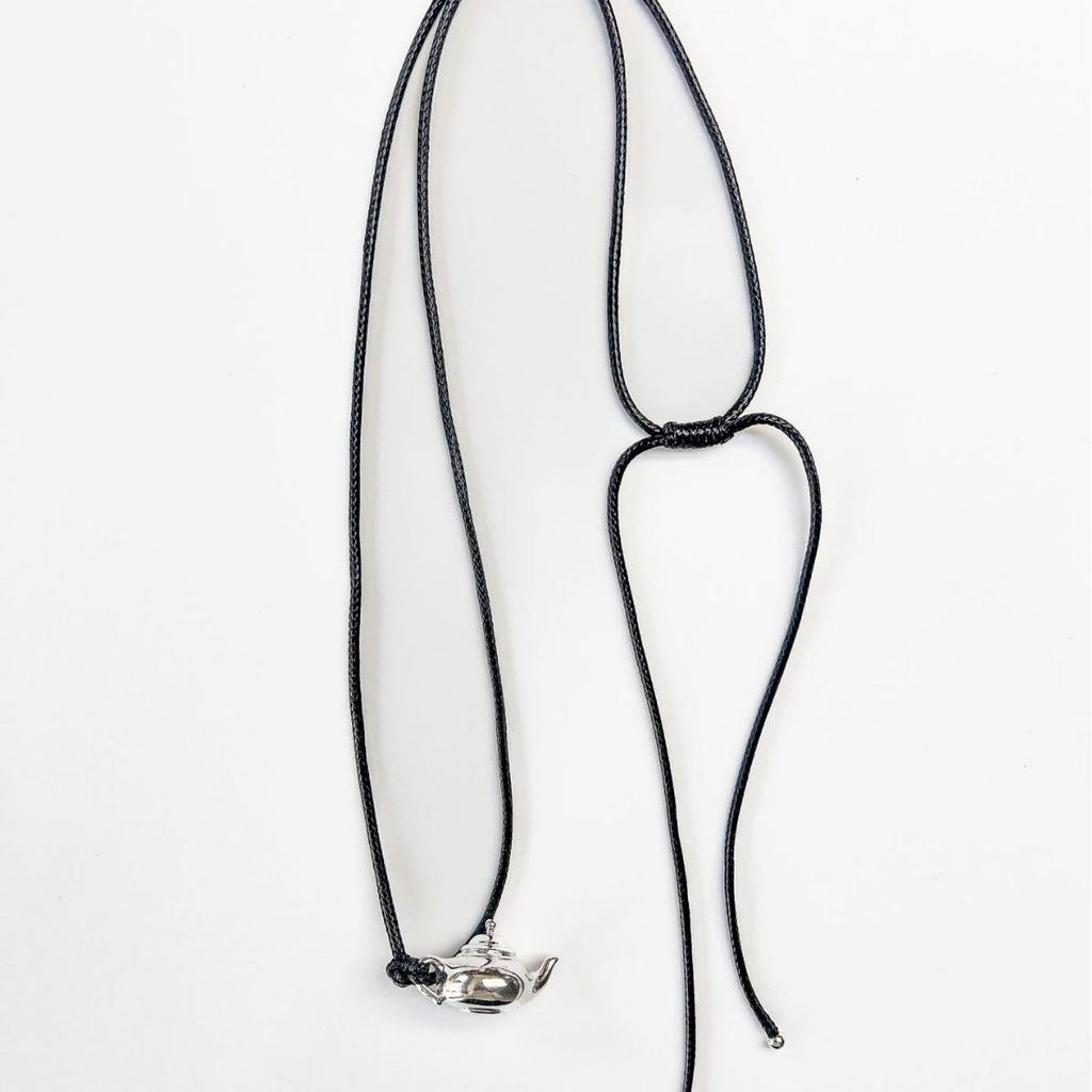 Brushed Silver Teapot Pendant Leather Necklace: Adjustable, Versatile Autumn/Winter Fashion Chain