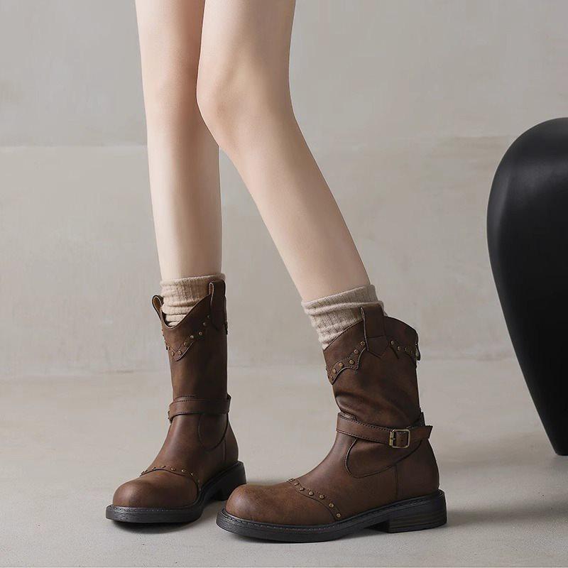 Boots Short Boots Generous British West Flat Bottom Knight Belt Buckle Fashion Rivets Simple Female Martin Boots Retro