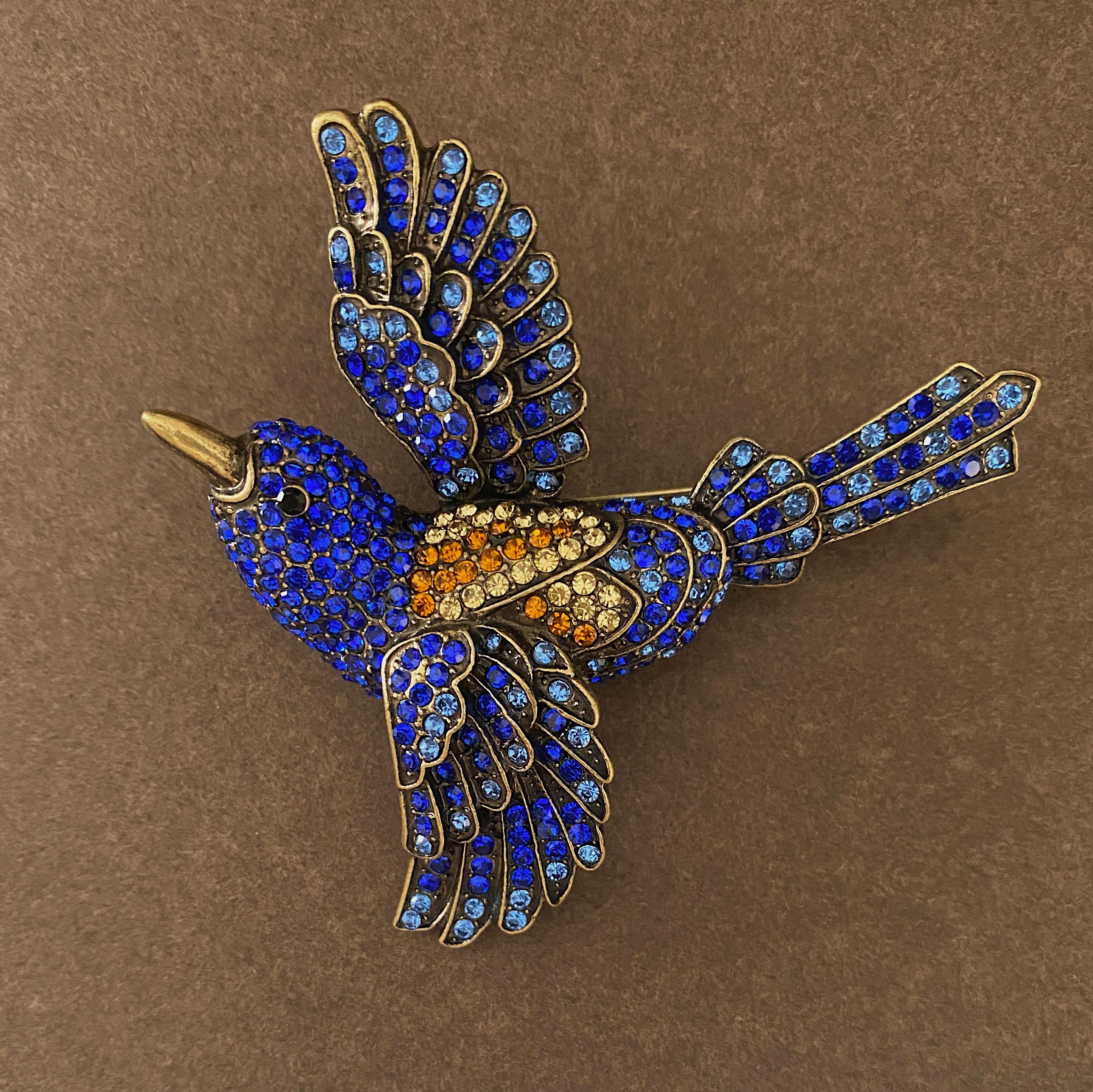 

Женщины Мужчины Винтаж Классика Тяжелая Промышленность Полный Кристалл Значки Брошь Дворцовый Стиль Средний Дизайн Бабочка Олень Булавка Аксессуары