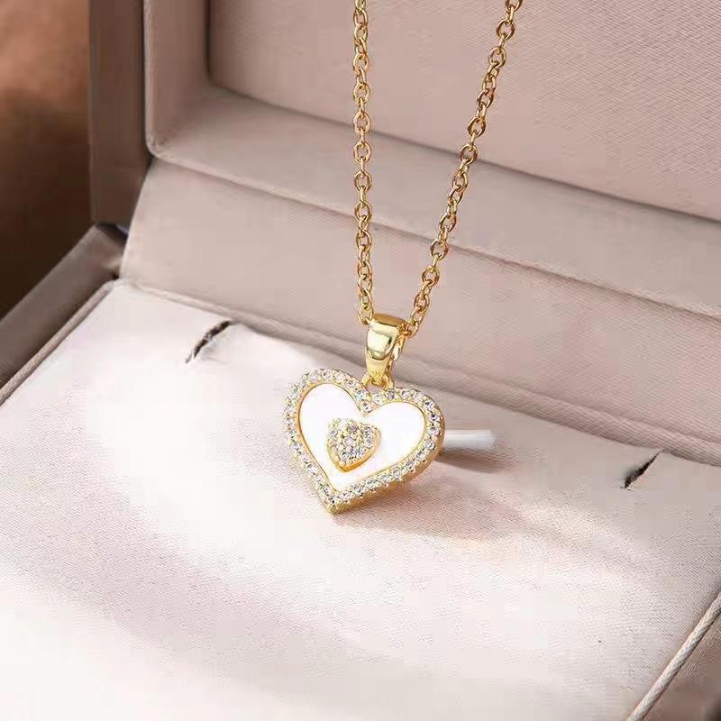 Love Necklace Women'S Light Luxury Simple Copper Micro-Inlaid Zircon Pendant Exquisite Collarbone Chain