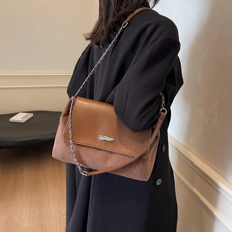 Commuter bag women's large-capacity new fashion niche texture chain shoulder bag crossbody tote bag