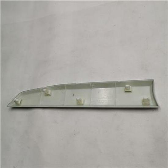 Foton Upper Right Decorative Part - Painted (Model: L1531011081A0)
