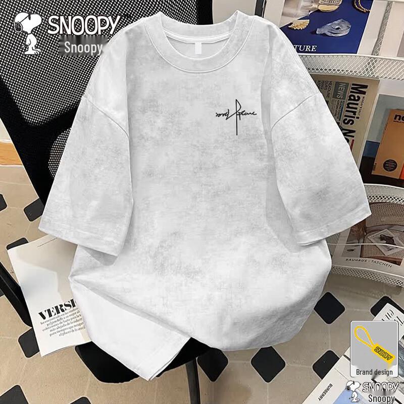 Snoopy Men s Vintage Washed Cotton T-Shirt L