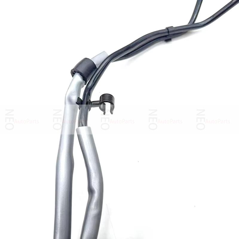 A2535017000 Auxiliary Kettle Return Pipe Exhaust Pipe For Mercedes Benz W213 X253 C238 C253 OEM A2135015403 2535017000