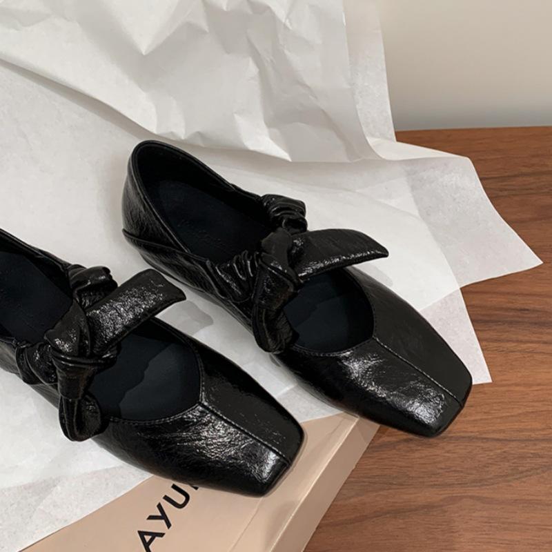 Flat single shoes women's bow word with shallow mouth small square head Mary Jane women's shoes spring and summer sweet and cool ballet shoes
