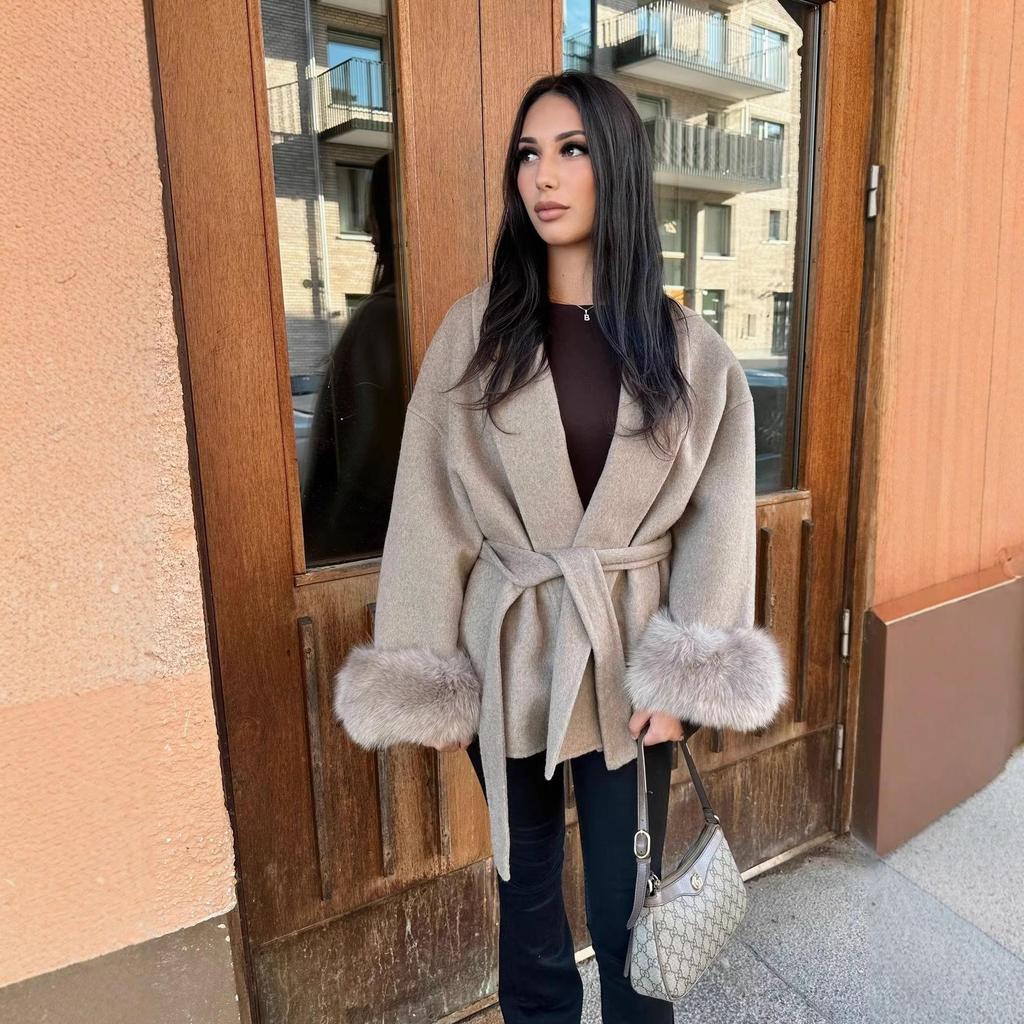Women's Long Sleeve Oversized White Fur Trim Collar Casual Coat