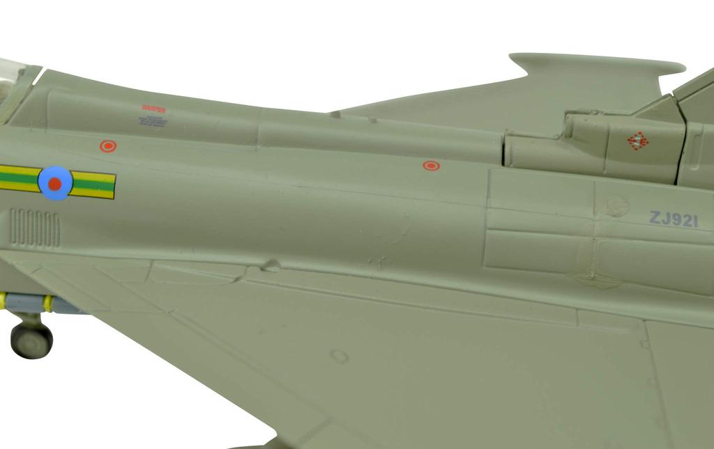 TANG Eurofighter Typhoon EF2000 Eurofighter Typhoon Finished British Royal Air Force Airplane Model Kit DYNASTY(TM) 1/100 Fighter/Attack Aircraft,