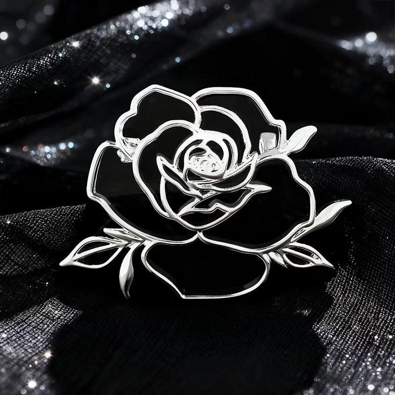 

Exquisite Stainless Steel Rose & Lily Brooch - Elegant Clothing Pin Accessory