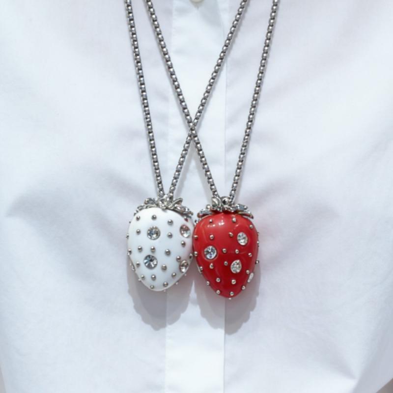 Collar de Zirconita de Fresa Para Mujer Minimalista Lindo Dulce Cadena de Suéter de Lujo