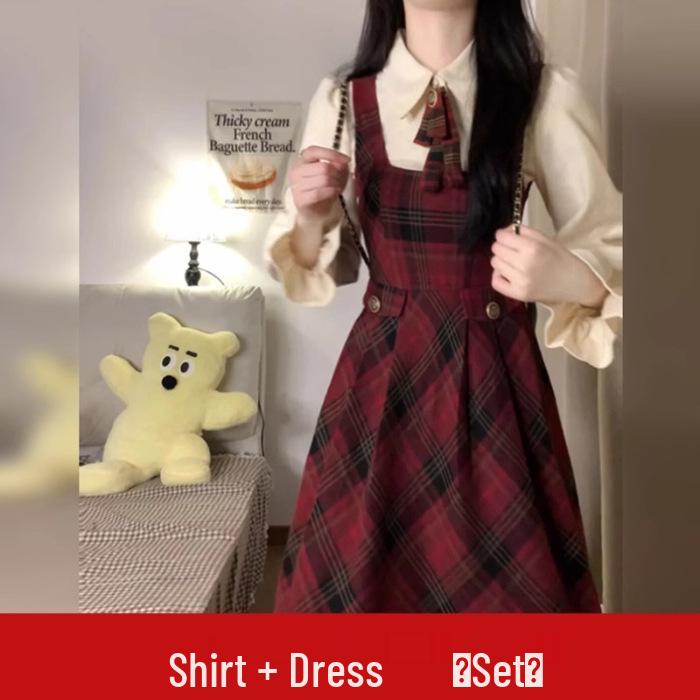 

Женское красное платье-халат на подтяжках 2025 года для осени/зимы M