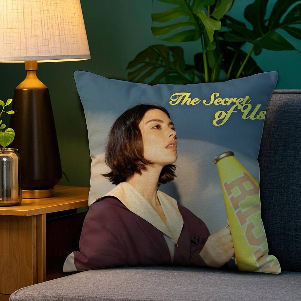 Singer G-Gracie Abrams Pillow Case Sofa Living Room Bedroom Double-Sided Printing Square Cushion Nap Time Pillow Case