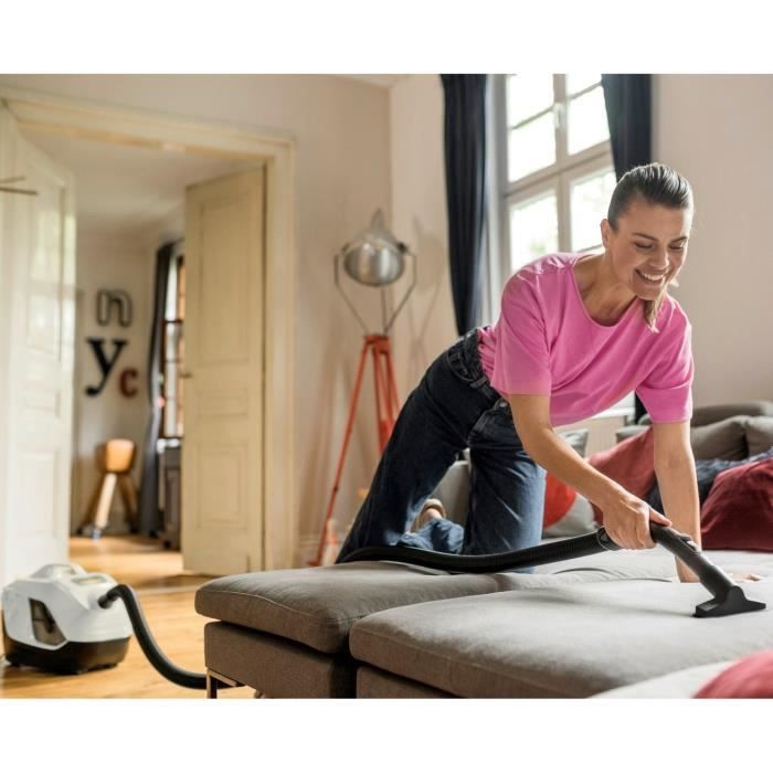 KARCHER DS 6 PLUS - Aspirateur Sans Sac Avec Filtration Par Eau + Accessoires - Rejette Un Air Dépoussiéré À 99,95 %