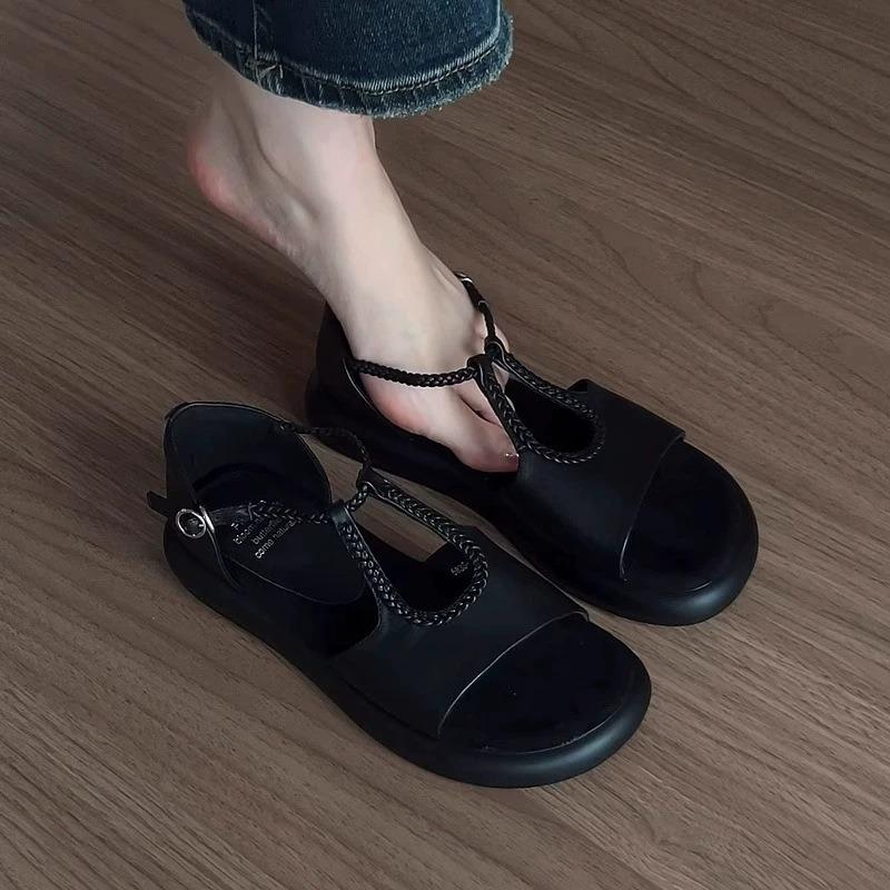 New Retro Shoes Versatile Flat Beach Slippers