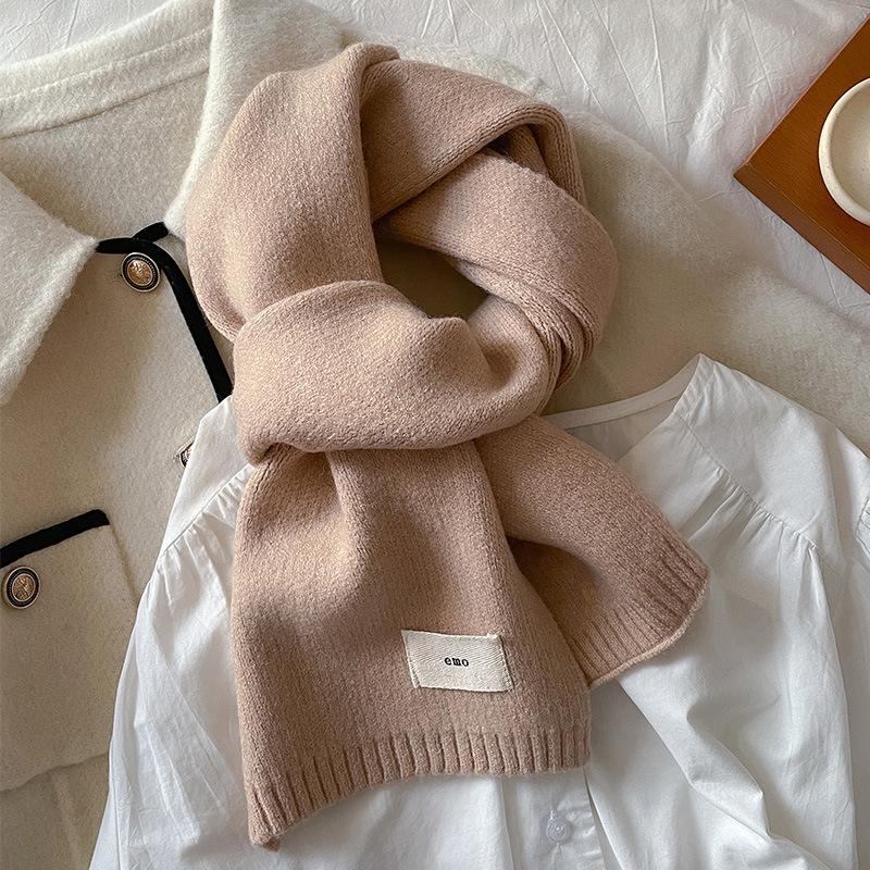 Gentle solid color small scarf white knitted wool short scarf women's autumn and winter warm couple style simple