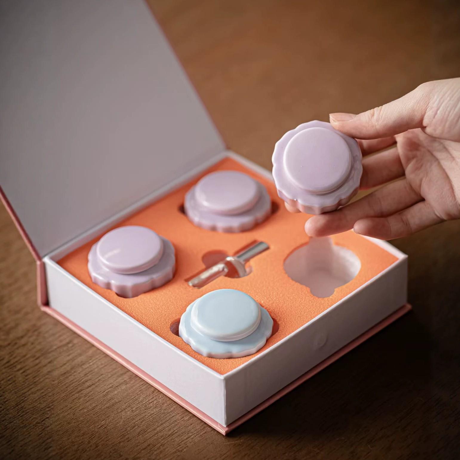 Rhombus Ceramic Jar Solid Perfume Gift Box with Essential Oil – Ancient Style Holiday Gift Green Leaf Jasmine (Set of 4)
