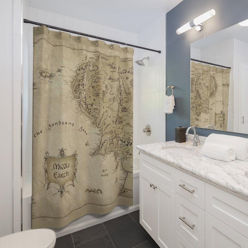 Map of Middle Earth shower curtain W90xH180cm
