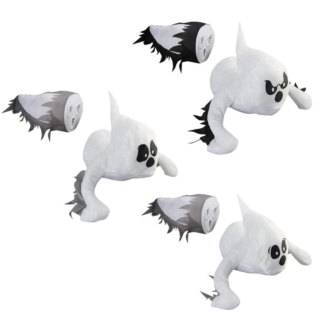 Halloween-Heimdekoration, Horroratmosphäre, zerbrochenes Fenster, Geister, Plüschtiere, Weihnachtsgeschenke