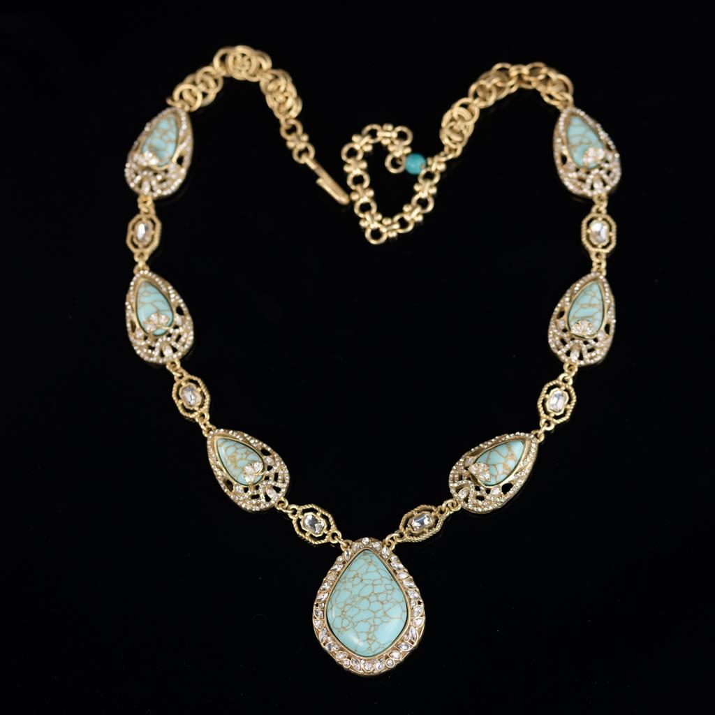 Medieval Vintage High Fashion Personality Temperament Exaggerated Retro Gold Necklace Women'S 25 Autumn New Necklace