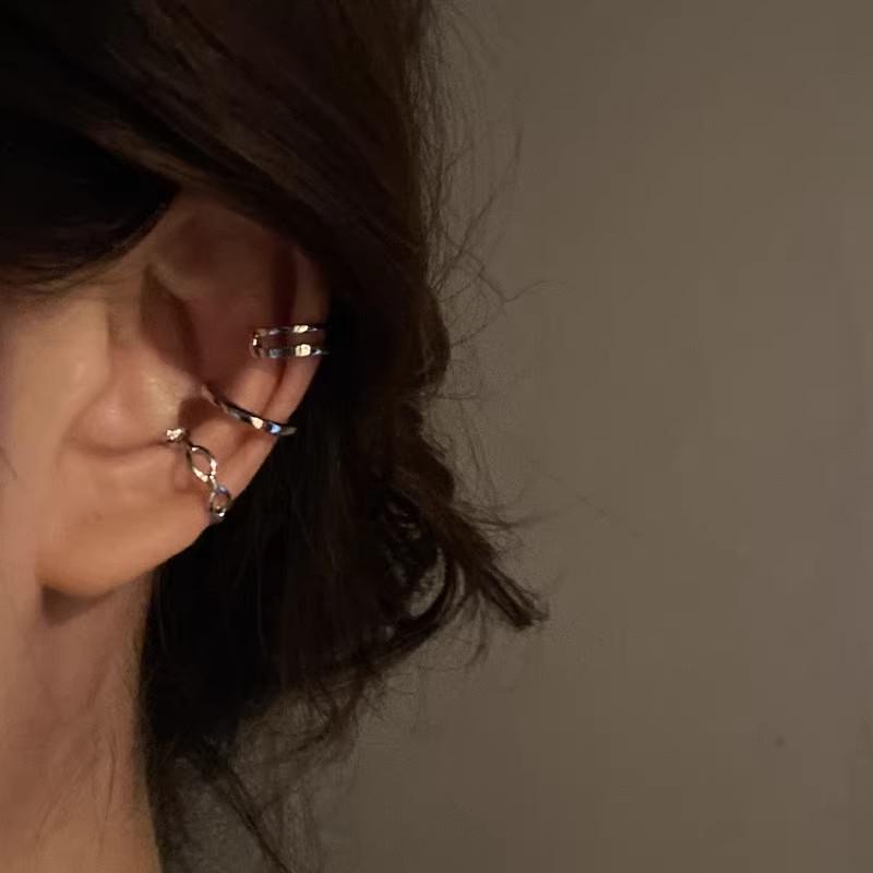 Elegant Versatile Ear Cuff: Unique, High-End No-Piercing Earrings for Women