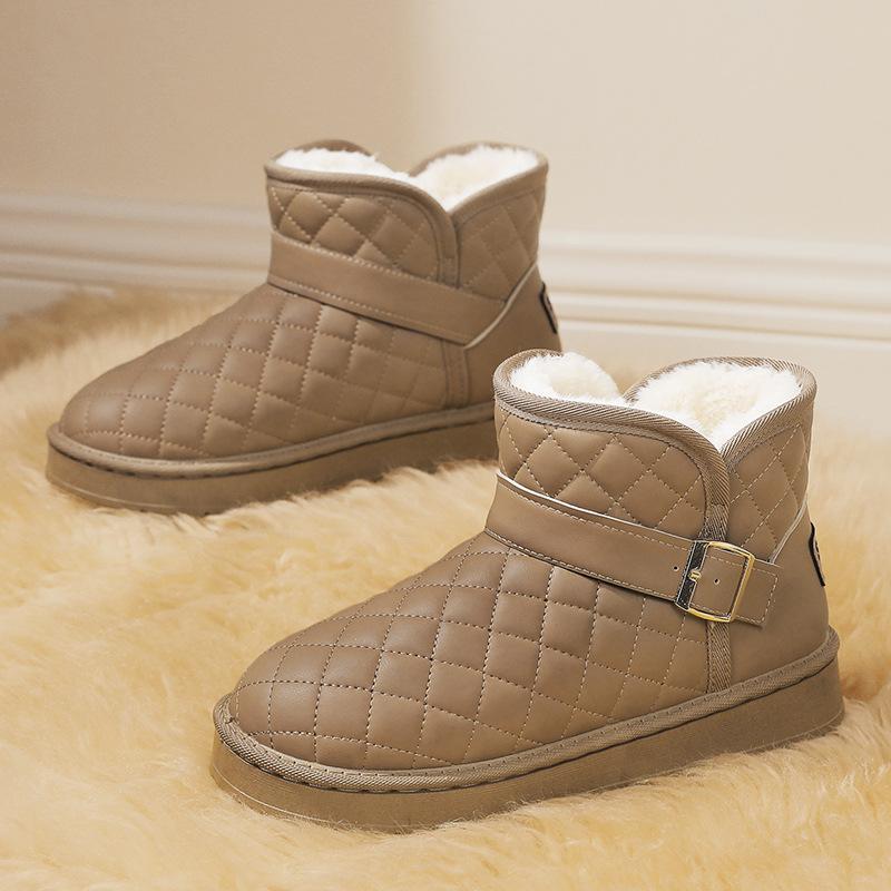 Autumn and winter new snow boots women's velvet thickened bread warm snow cotton shoes fur short boots